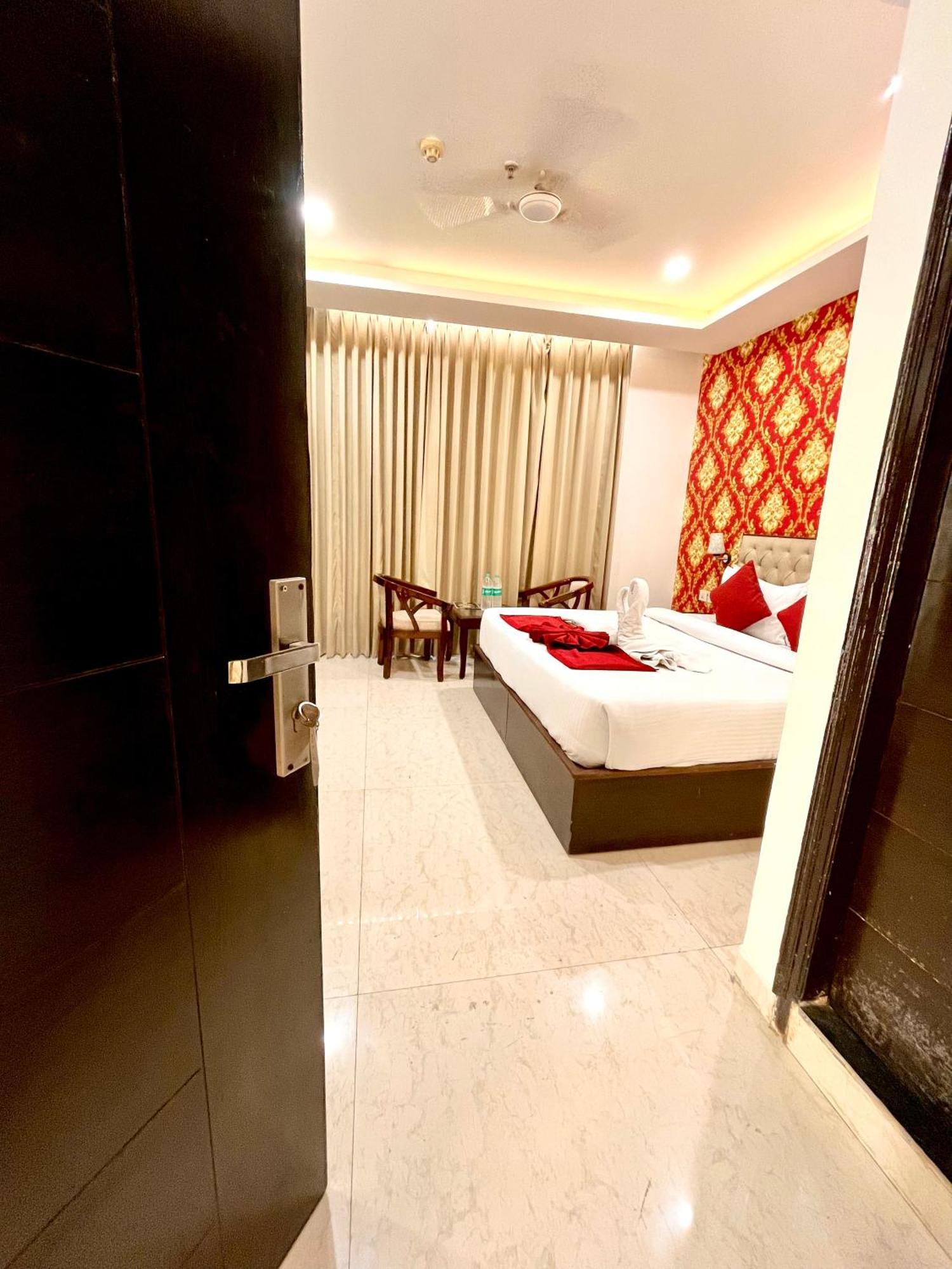 Hotel Northview Park By Lycoris !! Top Rated & Most Awarded Property In Tricity Zirakpur 外观 照片